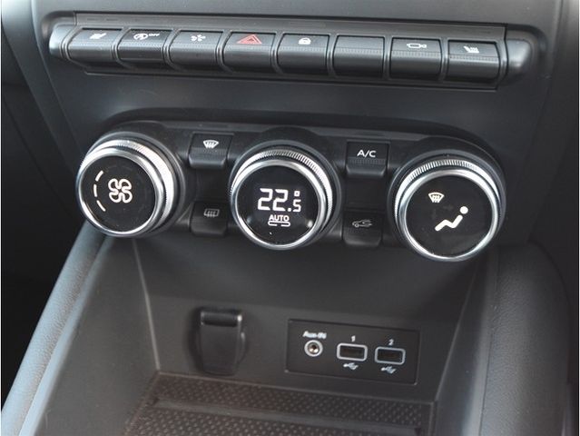 RENAULT CAPTUR 2021 Image 31