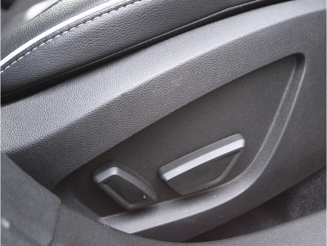 RENAULT CAPTUR 2021 Image 31