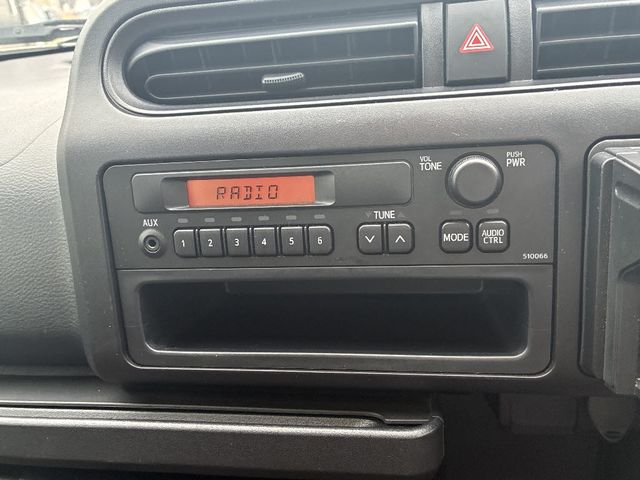 TOYOTA PROBOX VAN 4WD 2019 Image 31