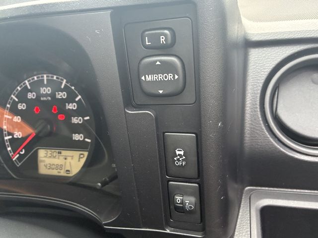 TOYOTA PROBOX VAN 4WD 2019 Image 31