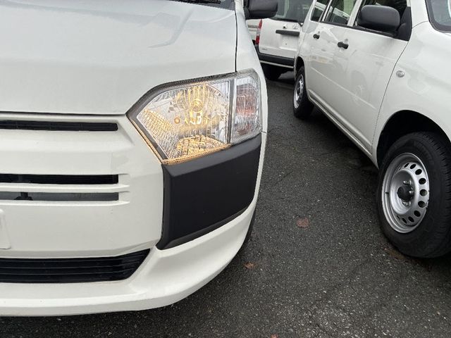 TOYOTA PROBOX VAN 4WD 2019 Image 31