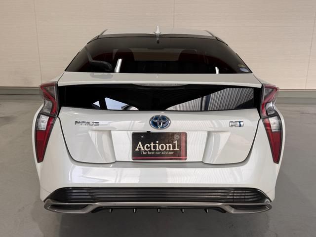 TOYOTA PRIUS 2016 Image 31