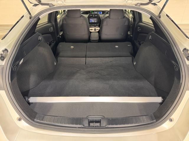 TOYOTA PRIUS 2016 Image 31