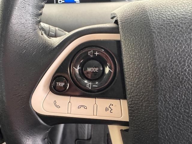 TOYOTA PRIUS 2016 Image 31