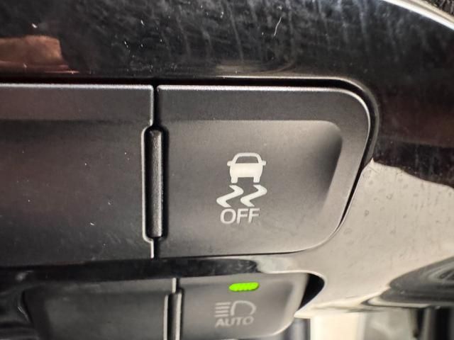 TOYOTA PRIUS 2016 Image 31