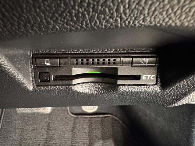 TOYOTA PRIUS 2016 Image 31