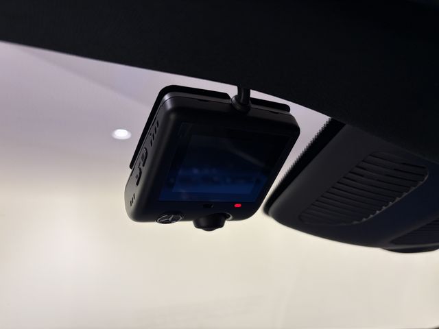 MERCEDES BENZ EQS SU 2024 Image 31