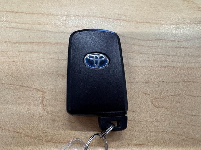 TOYOTA NOAH HYBRID 2019 Image 31