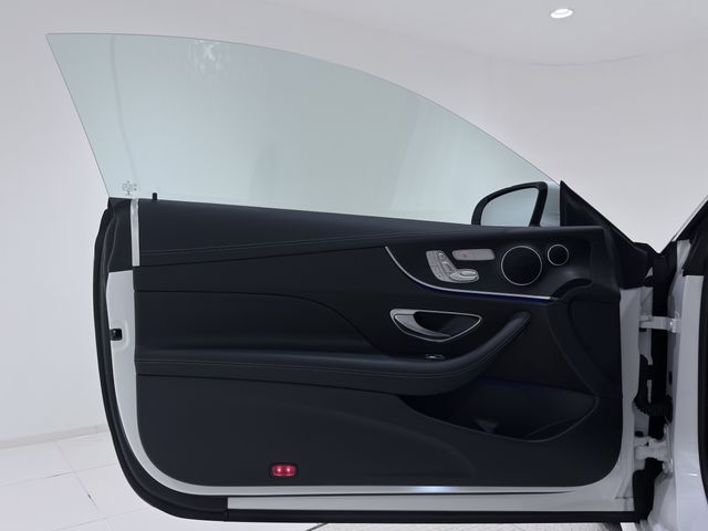 MERCEDES BENZ E CLAS 2022 Image 31