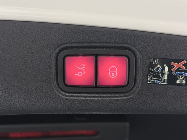 MERCEDES BENZ E CLAS 2022 Image 31