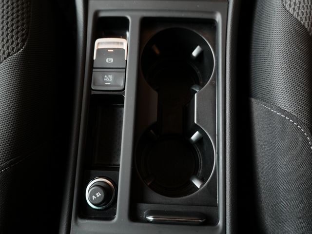 VOLKSWAGEN GOLF 2019 Image 31