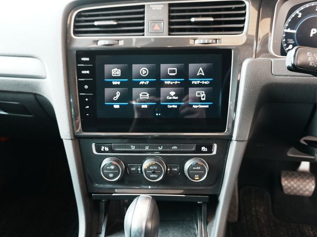 VOLKSWAGEN GOLF 2019 Image 31