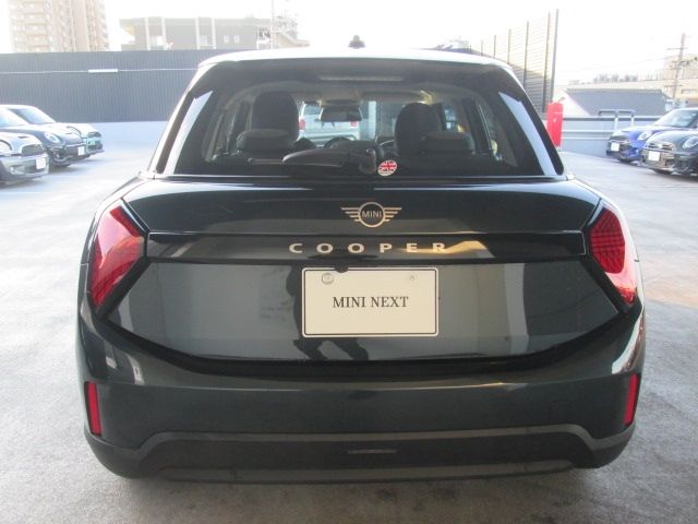 BMW MINI COOPER 5DOOR 2025 Image 31