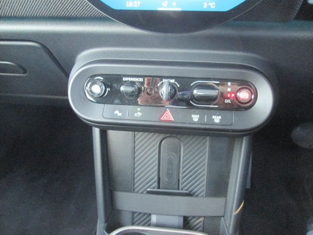 BMW MINI COOPER 5DOOR 2025 Image 31