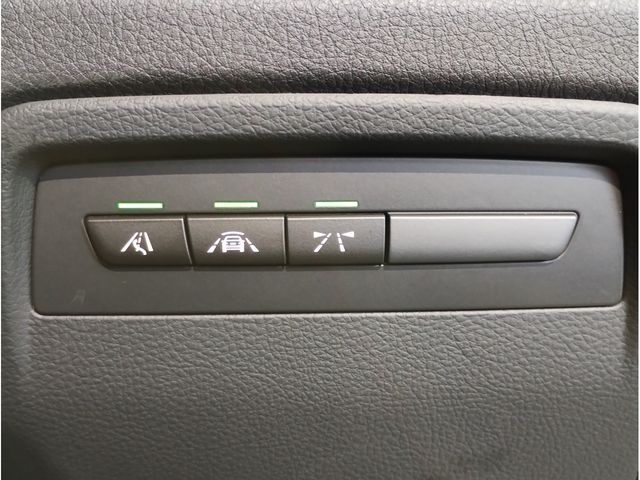 BMW 3SERIES SEDAN 2017 Image 31