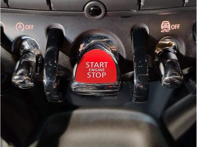 BMW MINI 2022 Image 31