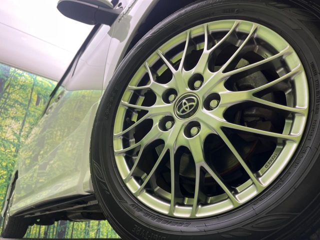 TOYOTA VOXY HYBRID 2017 Image 31