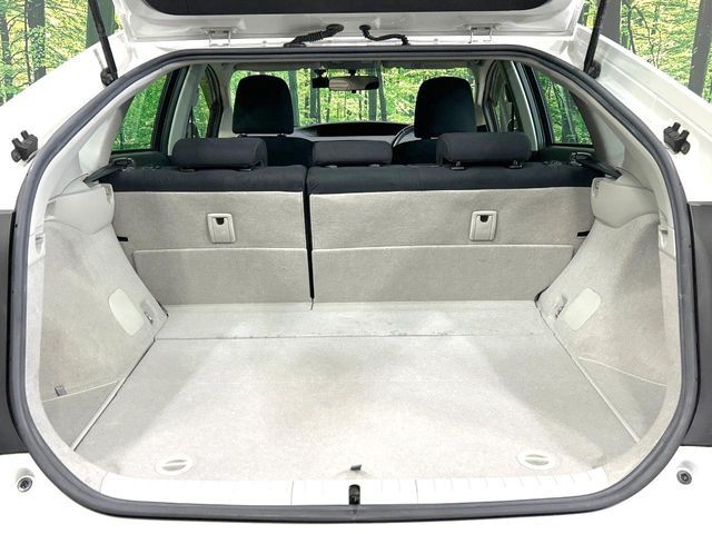 TOYOTA PRIUS 2014 Image 31