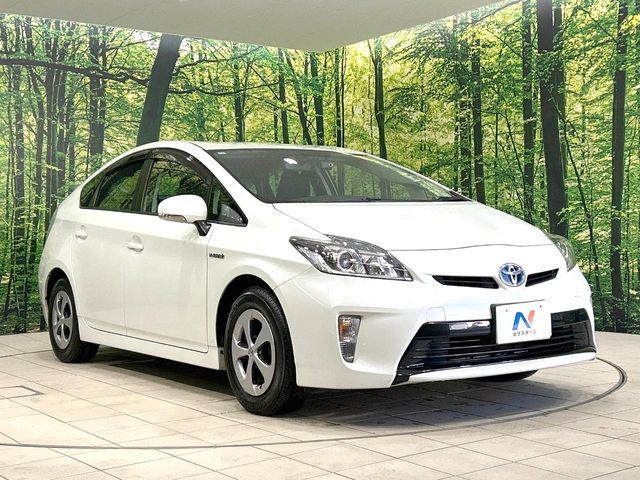TOYOTA PRIUS 2014 Image 31