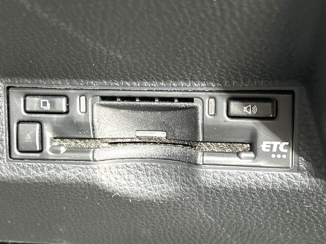 TOYOTA YARIS CROSS HYBRID 2025 Image 31