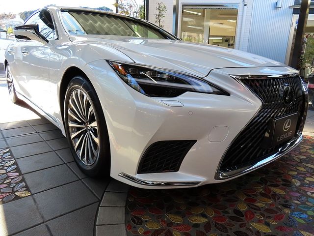 TOYOTA LEXUS LS500H 2024 Image 31