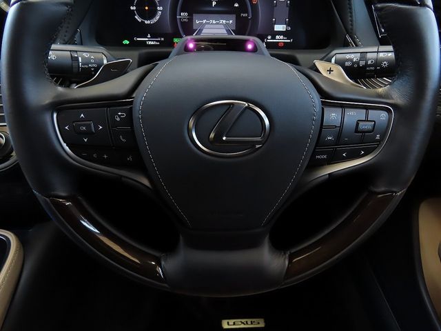 TOYOTA LEXUS LS500H 2024 Image 31