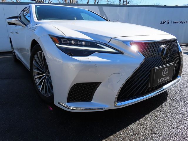 TOYOTA LEXUS LS500H 2024 Image 31