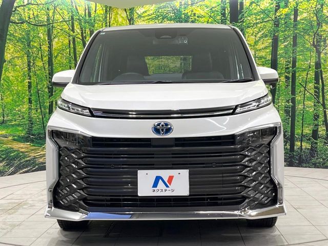 TOYOTA VOXY HYBRID 4WD 2023 Image 31