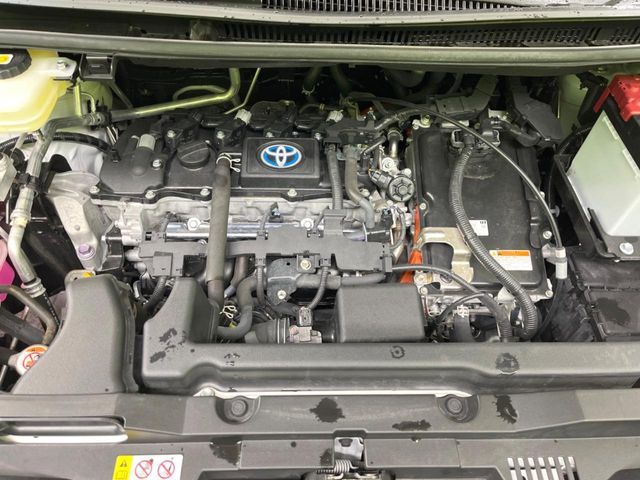 TOYOTA VOXY HYBRID 4WD 2023 Image 31