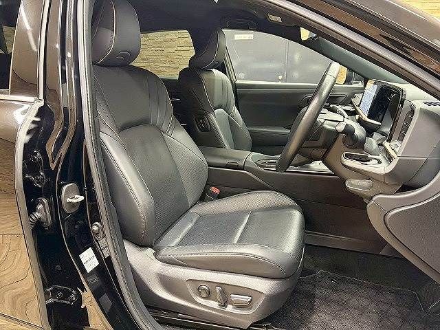 TOYOTA CROWN CROSSOVER 2023 Image 31