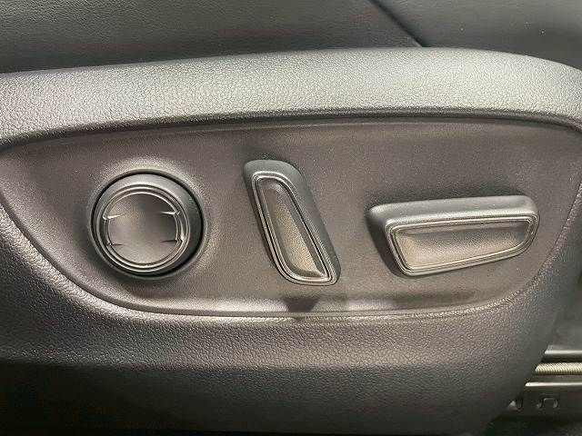 TOYOTA HARRIER HYBRID 2023 Image 31