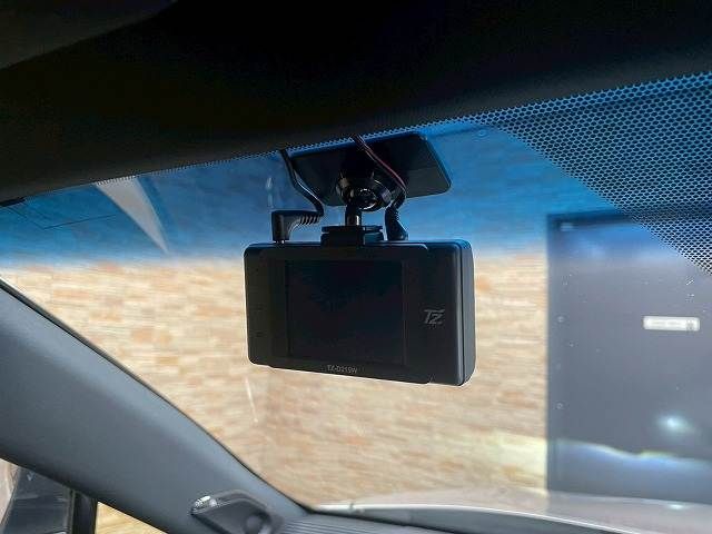 TOYOTA HARRIER HYBRID 2023 Image 31