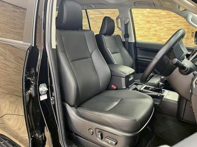 TOYOTA LANDCRUISER PRADO 2022 Image 31