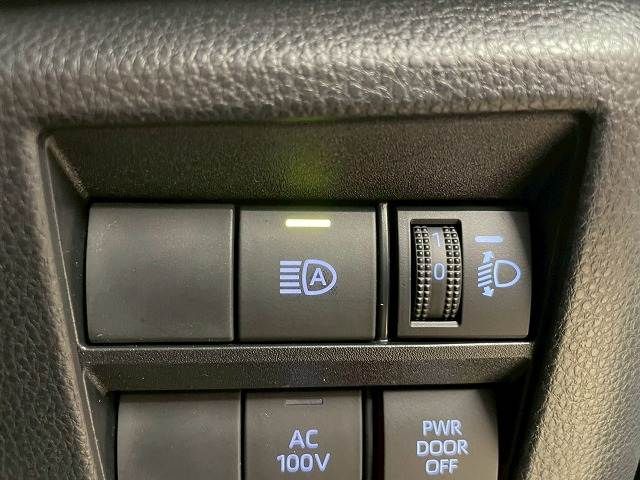 TOYOTA NOAH HYBRID 2022 Image 31