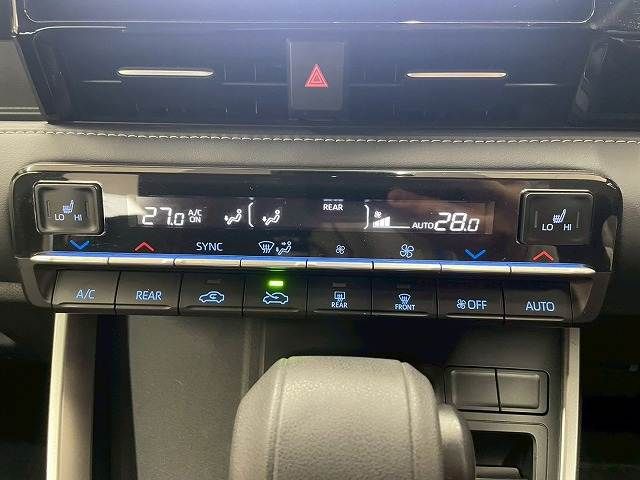 TOYOTA NOAH HYBRID 2022 Image 31