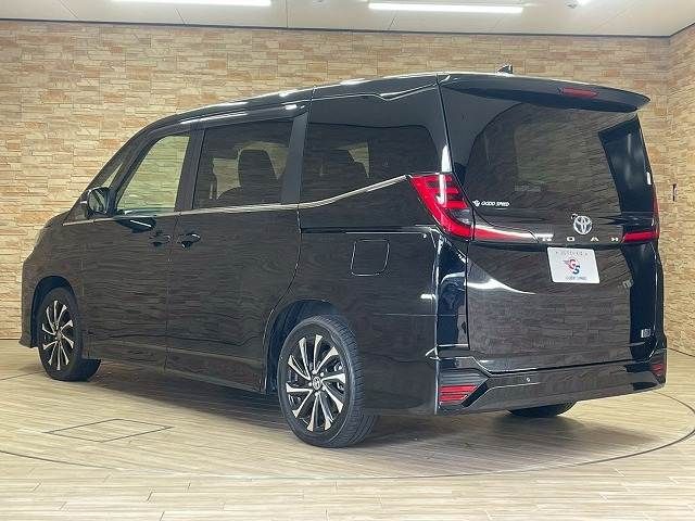 TOYOTA NOAH HYBRID 2022 Image 31