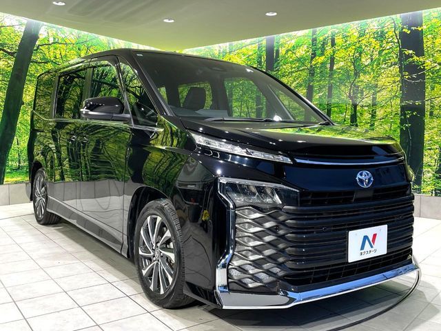 TOYOTA VOXY HYBRID 2023 Image 31