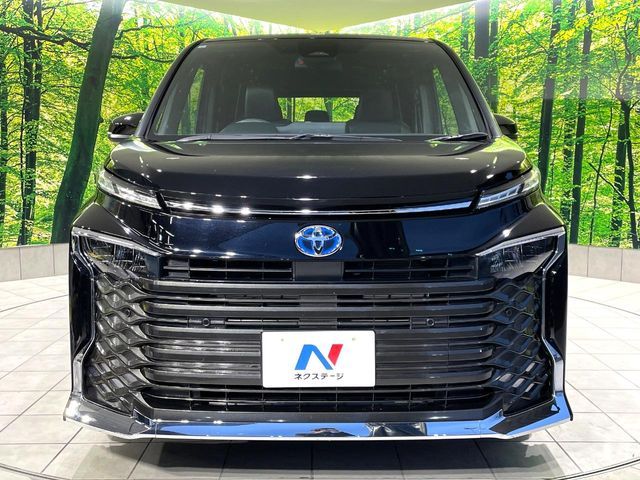 TOYOTA VOXY HYBRID 2023 Image 31