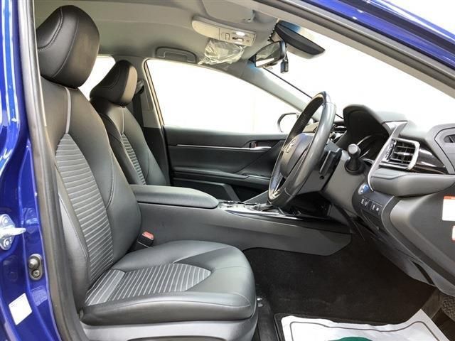 TOYOTA CAMRY HYBRID 2021 Image 31