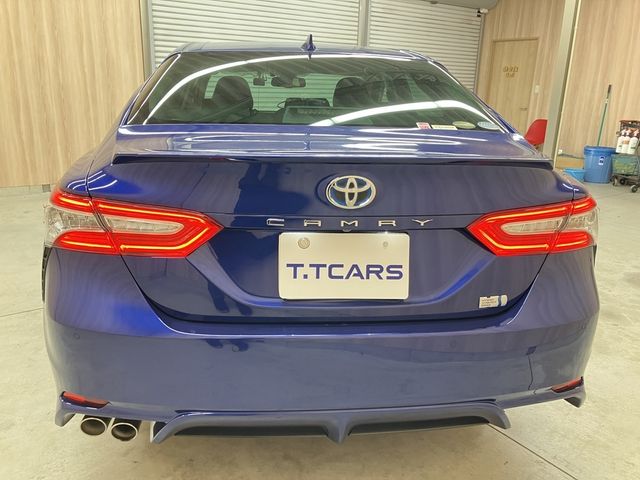 TOYOTA CAMRY HYBRID 2021 Image 31