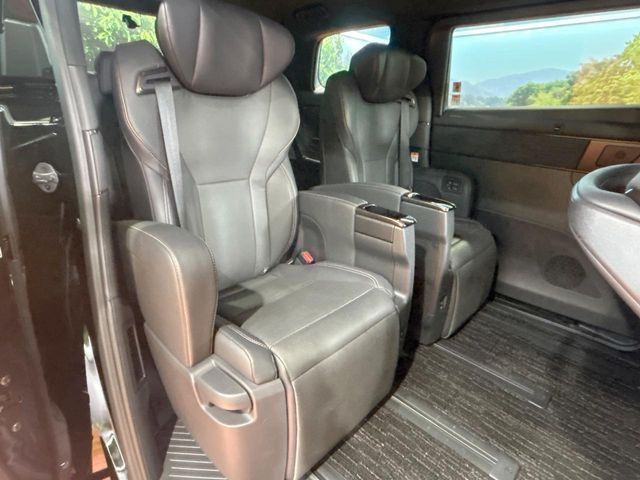 TOYOTA ALPHARD HYBRID 2023 Image 31