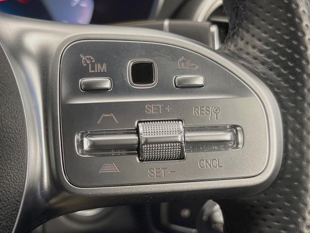 MERCEDES BENZ C CLAS 2018 Image 31