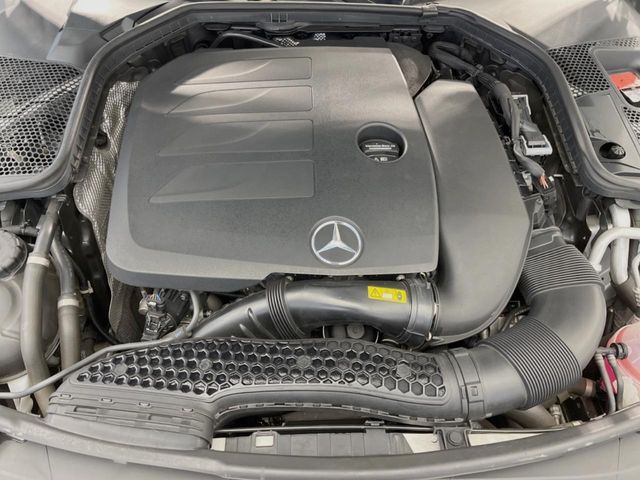 MERCEDES BENZ C CLAS 2018 Image 31