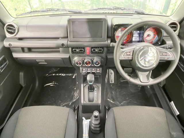 SUZUKI JIMNY NOMADE 2025 Image 31