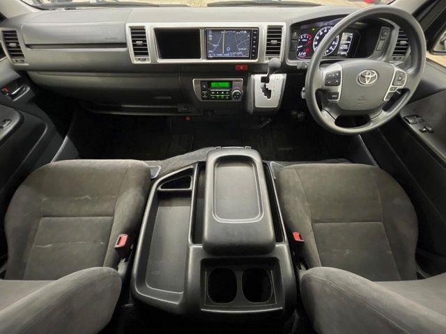 TOYOTA HIACE WAGON 4WD 2020 Image 31