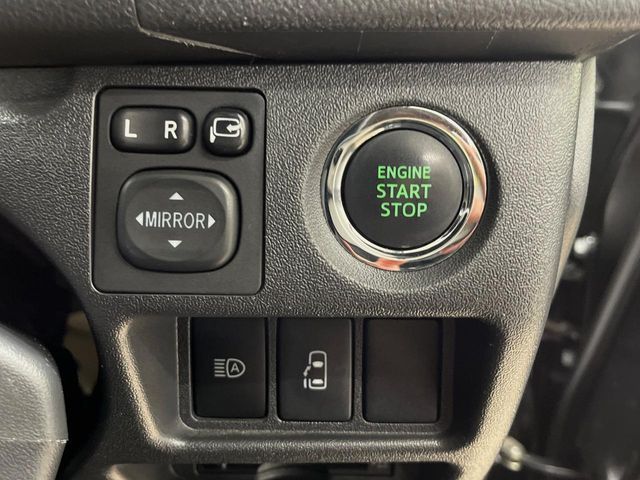 TOYOTA HIACE WAGON 4WD 2020 Image 31