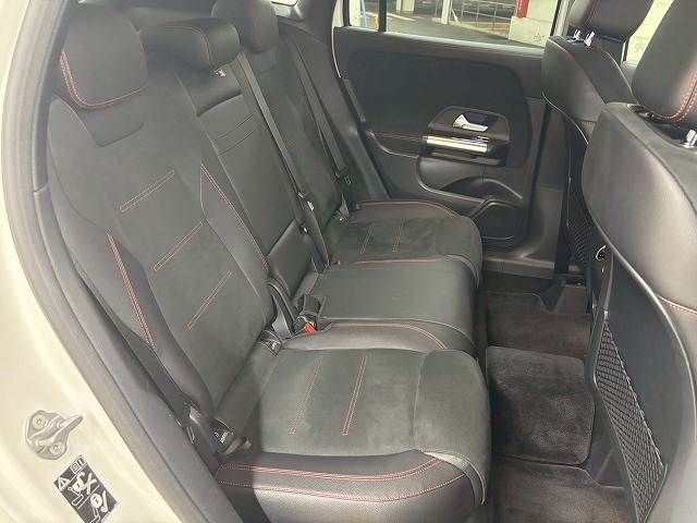 MERCEDES BENZ GLA CL 2020 Image 31