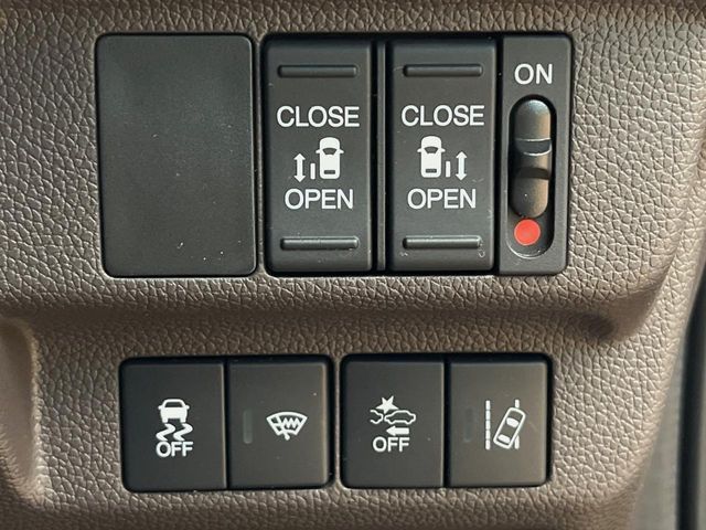 HONDA FREED HYBRID 4WD 2023 Image 31