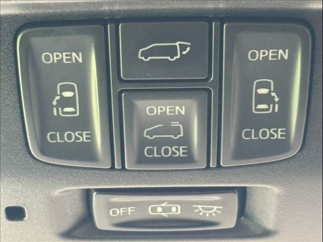 TOYOTA VELLFIRE 2017 Image 31