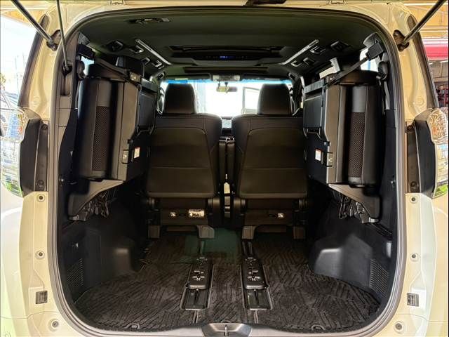 TOYOTA VELLFIRE 2017 Image 31